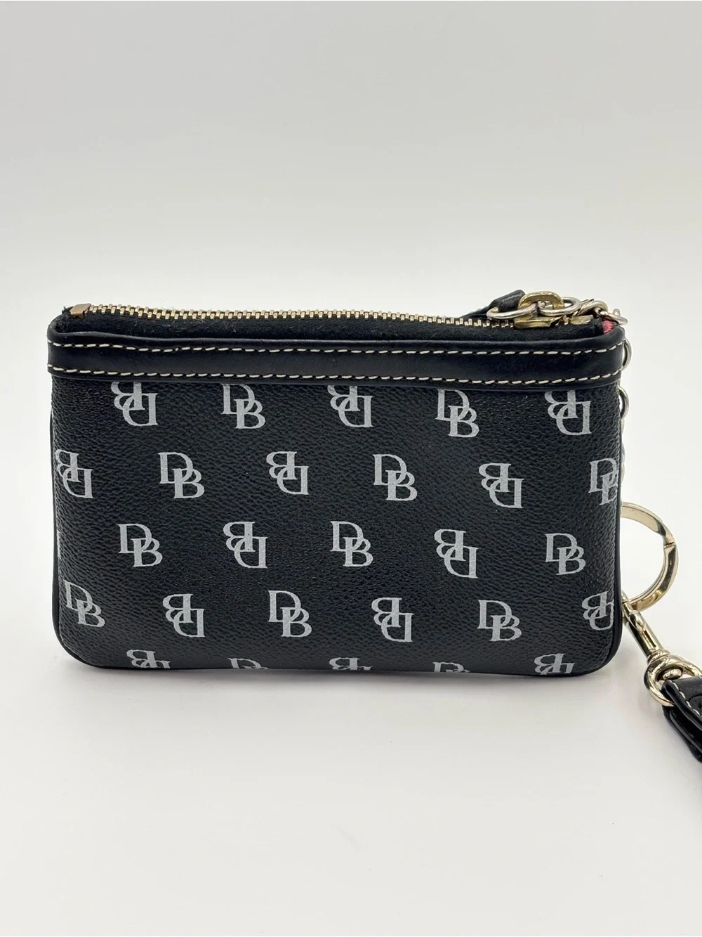 Dooney & Bourke sleek dooney